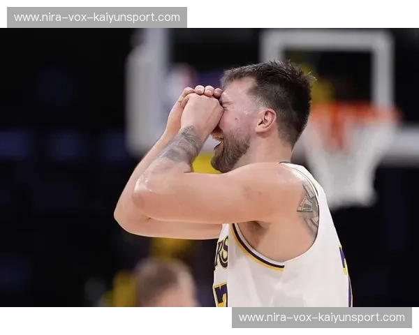 巅峰对决：NBA湖人vs热火直播在线直播，紫金荣耀与硬汉文化的终极碰撞